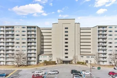 200 Cove Way #414