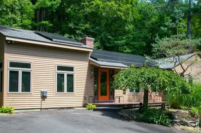 461a Under Mountain Rd