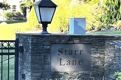 30 Starr Ln 1