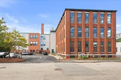 1 Envelope Terrace #207 1