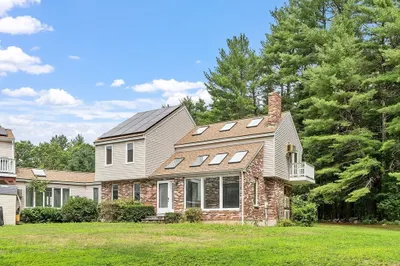 4 Sterling Ln #A 1