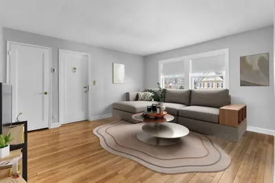 180 S Main St #7