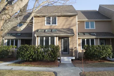 404 Maple Brook Rd #404