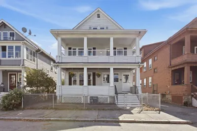 13-15 Carney St #2 1