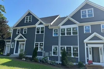 33-35 Pleasant St #33