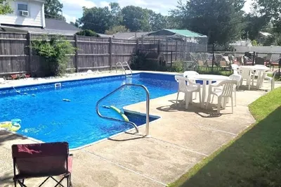 111 Ames Rd 1