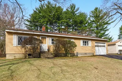 52 Forest Glen Dr