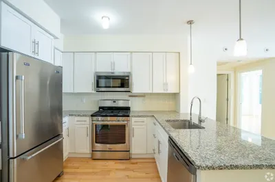 603 Concord Ave #401