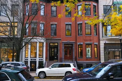 81 Newbury St 1