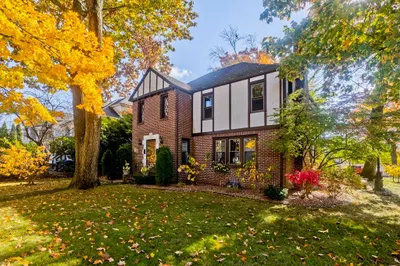 65 Olmsted Dr