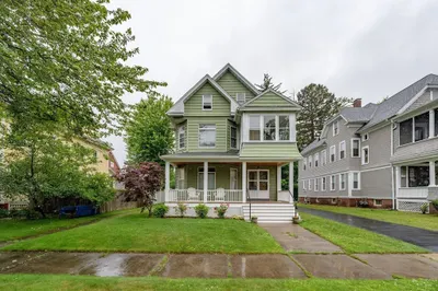 92 Firglade Ave 1
