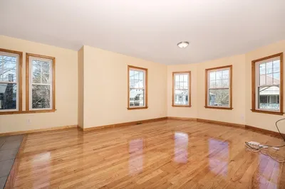 63 Harvard St #2