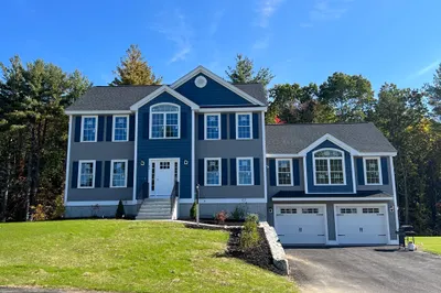60 Hayfield Rd 1