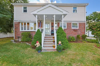 122 Westview Dr 1