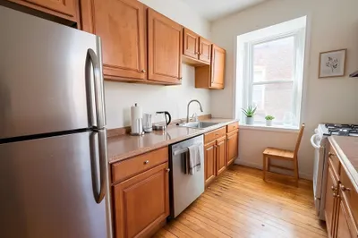 11 Vancouver St #2 1