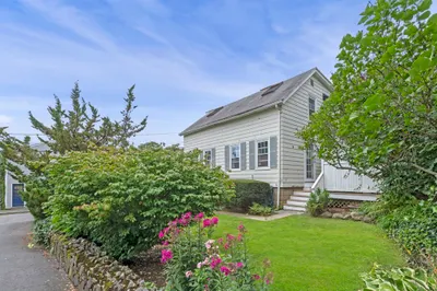 7 Cottage Street 1