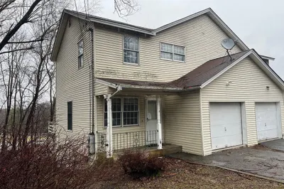 9 Juneau Ave #9 1