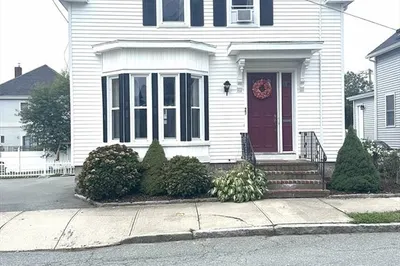 23 Borden St 1