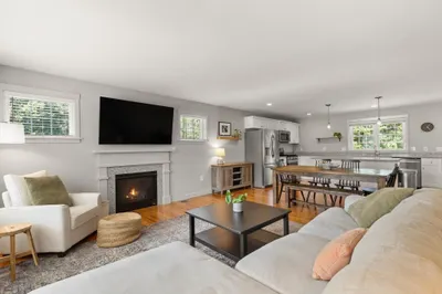 25 Craftsman Ct #25 1