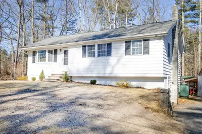 5 Buckeye Drive 1