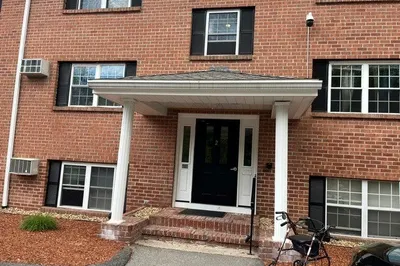 41 Leonard Rd #41 1