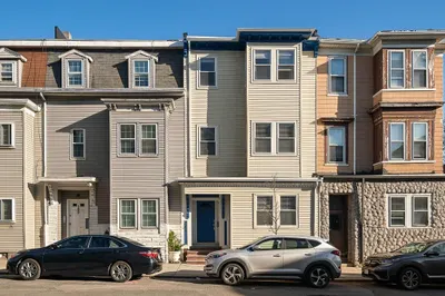 197 Lexington St