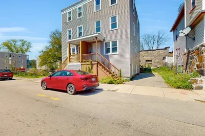 13-15 Torrey St #2