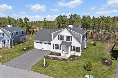 21 Blossom Drive 1