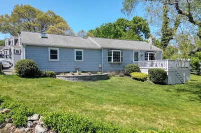 110 Mayflower Lane