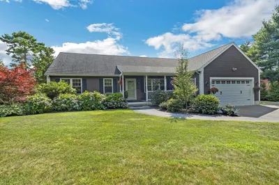 8 Jonathan Ln 1