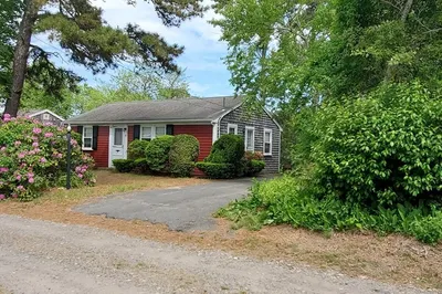 36 Holiday Lane