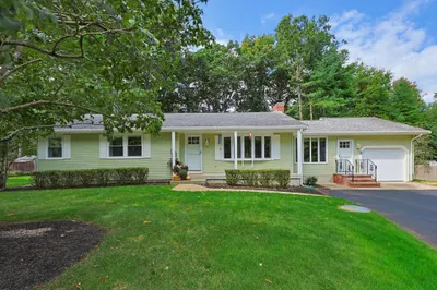 45 Surrey Dr 1