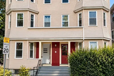 4 Sherman St #3 1