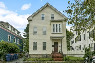 133 Chestnut St