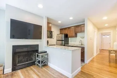 227 W 3rd St #2
