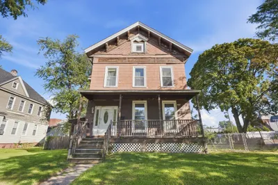 5 Beacon Ave #2nd Fl 1