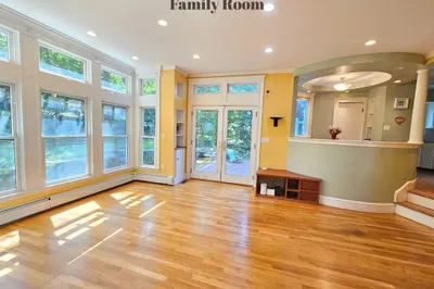 15 Hawthorne Ave 1