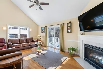28 Whitman Bailey Dr #28 1
