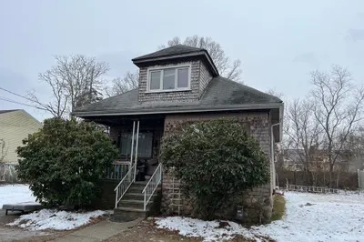 147 Milford St