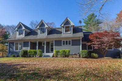 107 Rivers Edge Drive 1