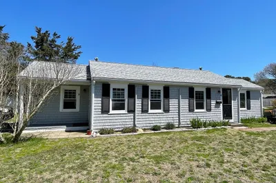 10-12 Manor Path