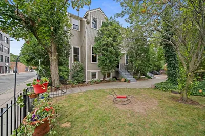 2a Brewer Street 1