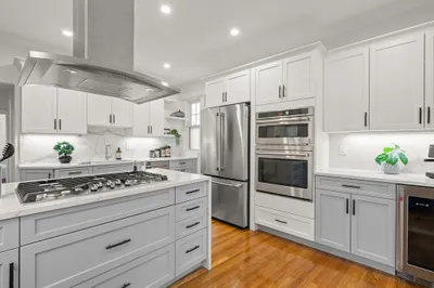 37 Englewood Ave #3