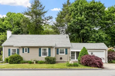 11 Whitla Drive