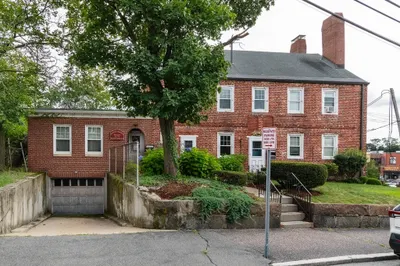 13 Bradlee Rd