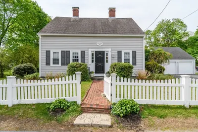288 Bacon St