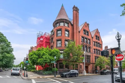 20 Gloucester St #3 1