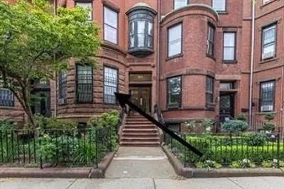 371 Beacon St #3