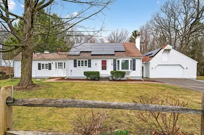 46 N Common Rd 1