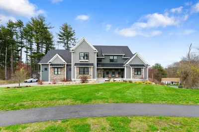 9 Shay Ln 1